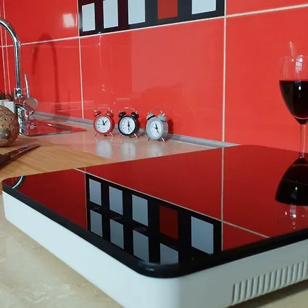 Red Spodek Center
